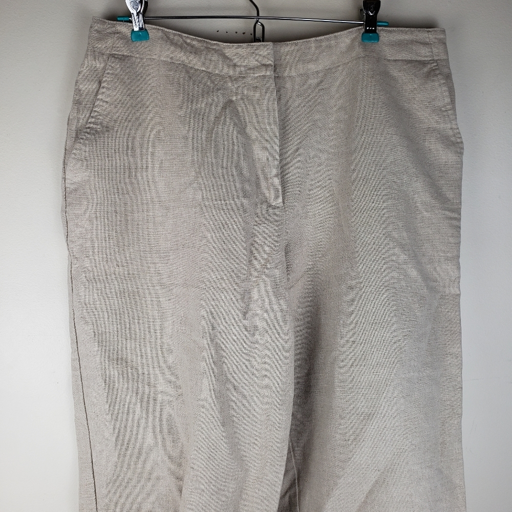 Linen Blend Capri Pants